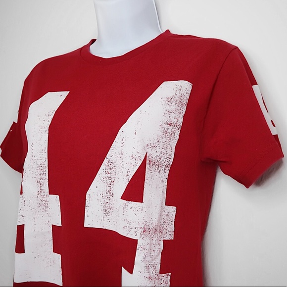 Bubba Gump Shrimp Co. | Red 44 Graphic Tee - Picture 3 of 4